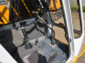 2006-hitachi-sumitomo-scx550-48589967