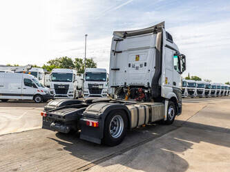 2015-mercedes-benz-actros-1845-ls-1474421-48590253