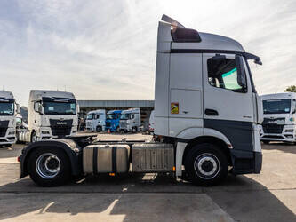 2015-mercedes-benz-actros-1845-ls-1474421-48590254