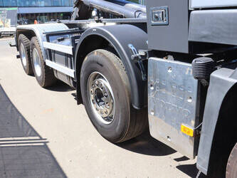 2011-volvo-fmx500-1472852-48590362
