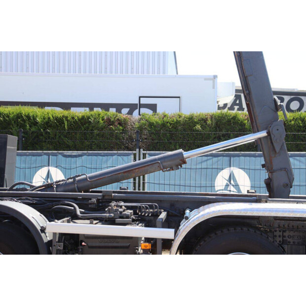 2011 Volvo FMX500-48590414