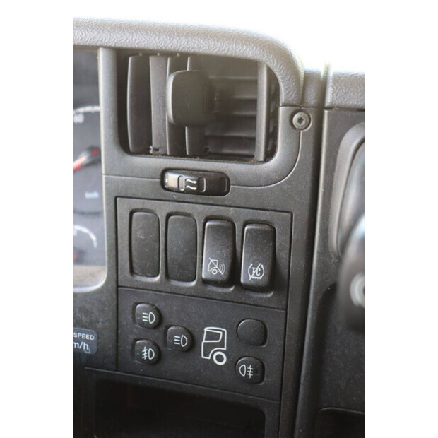 2009 Scania P320-48590501