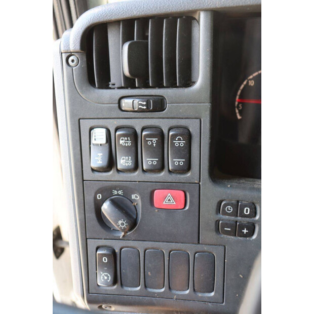 2009 Scania P320-48590504
