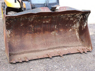 2012-jcb-515-40th-48590574