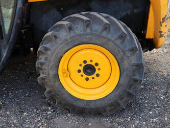 2012-jcb-515-40th-48590578