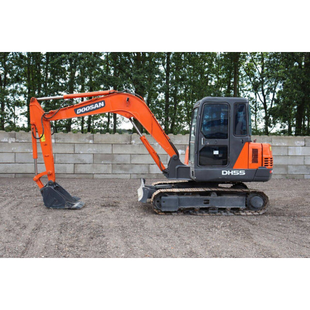 2010 Doosan DH55-V-48590612