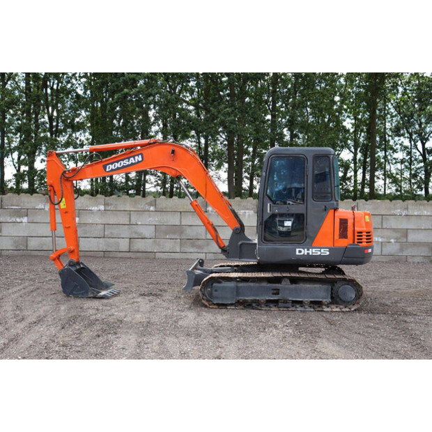 2010 Doosan DH55-V-48590613