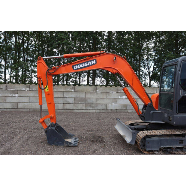 2010 Doosan DH55-V-48590621