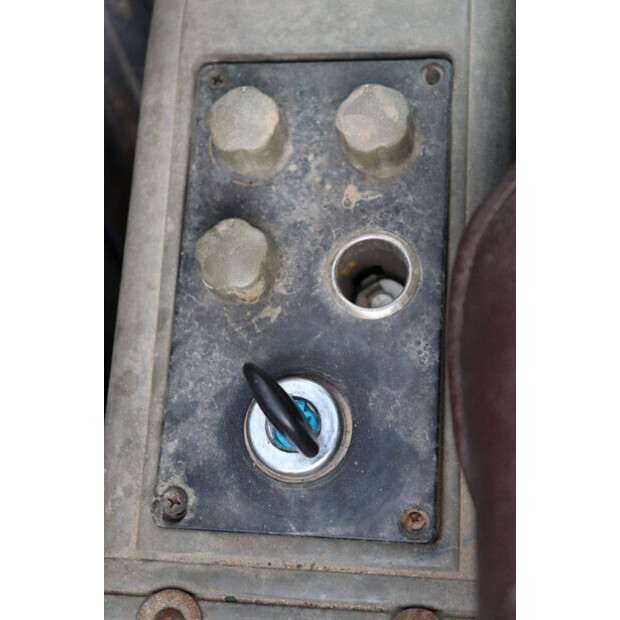 2010 Doosan DH55-V-48590653