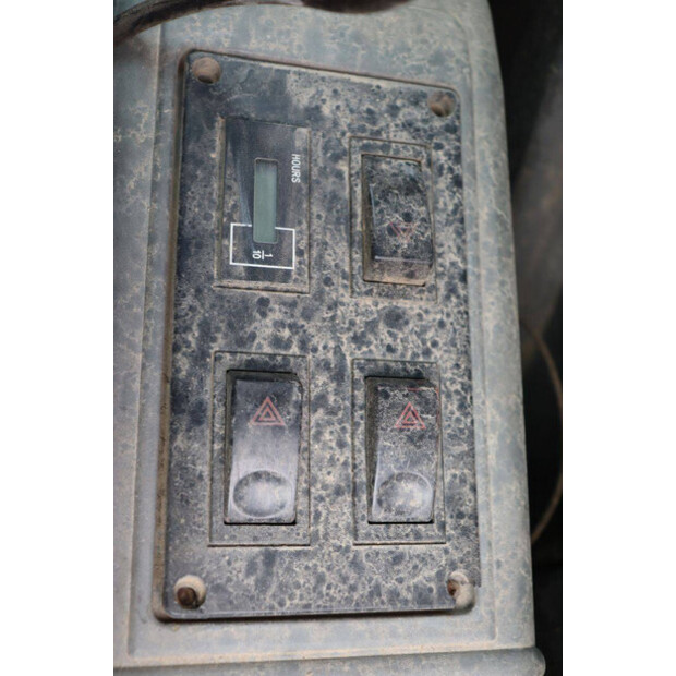 2010 Doosan DH55-V-48590656