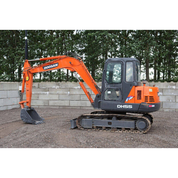 2010 Doosan DH55-V-48590768