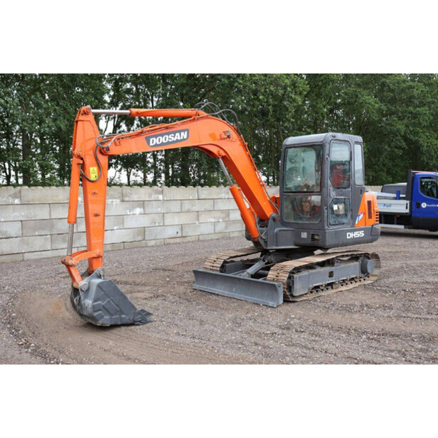 2010 Doosan DH55-V-48590774