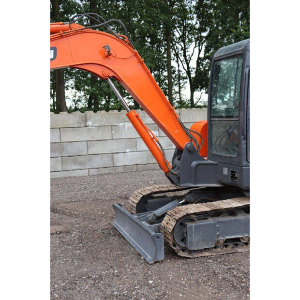 2010 Doosan DH55-V-48590778
