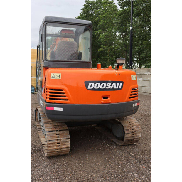 2010 Doosan DH55-V-48590792