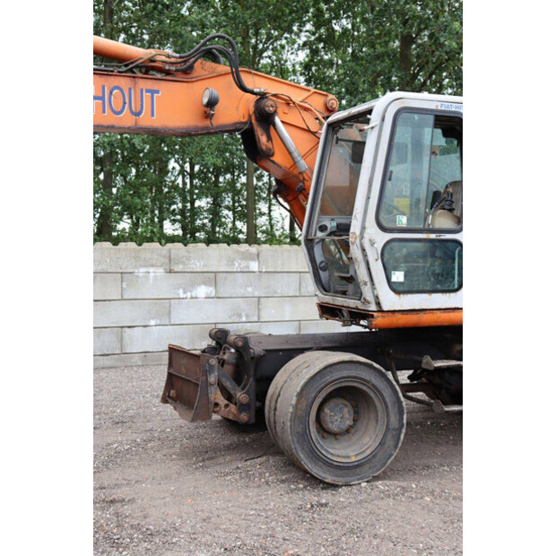 1996 فيات هايتاشي Hitachi 595-A-48590931