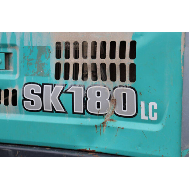 2017 كوبيلكو SK180LC-10-48591055