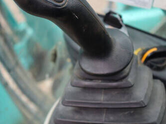 2017-kobelco-sk180lc-10-48591066