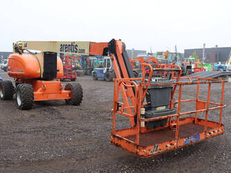 2018-jlg-800aj-48591321