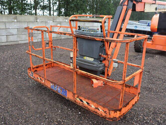 2018-jlg-800aj-48591324