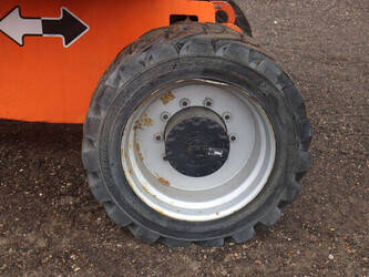 2018-jlg-800aj-48591336
