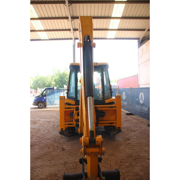 2014 JCB 3DX-48592071