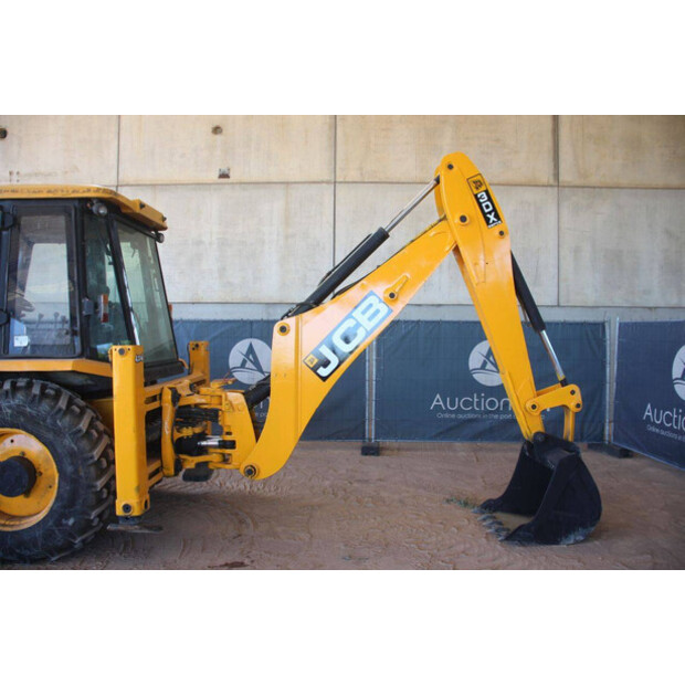 2014 JCB 3DX-48592081