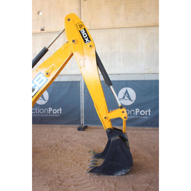 2014 JCB 3DX-48592084