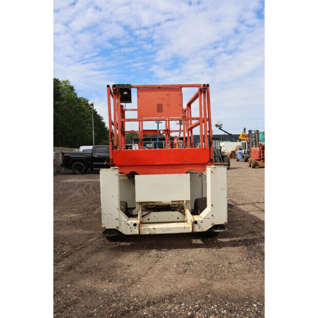 2011 Genie GS-2668-48592500