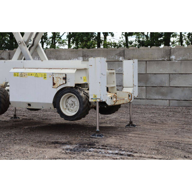 2011 Genie GS-2668-48592519