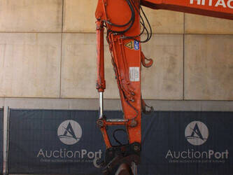 2014-hitachi-zx225uslc-5b-1475081-48592530