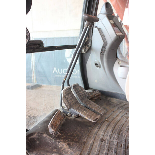 2014 هيتاشى ZX225USLC-5B-48592552