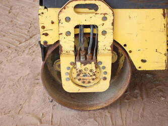 2011-bomag-bw80ad-2-1475084-48592638