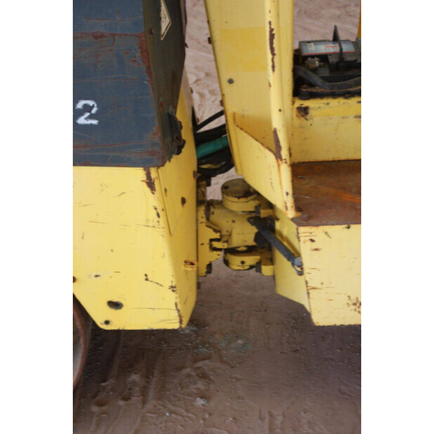 2011 بوماج BW80AD-2-48592640