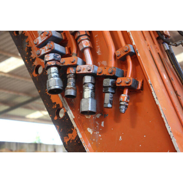 2009 هيتاشى ZX160LC-3-48592746