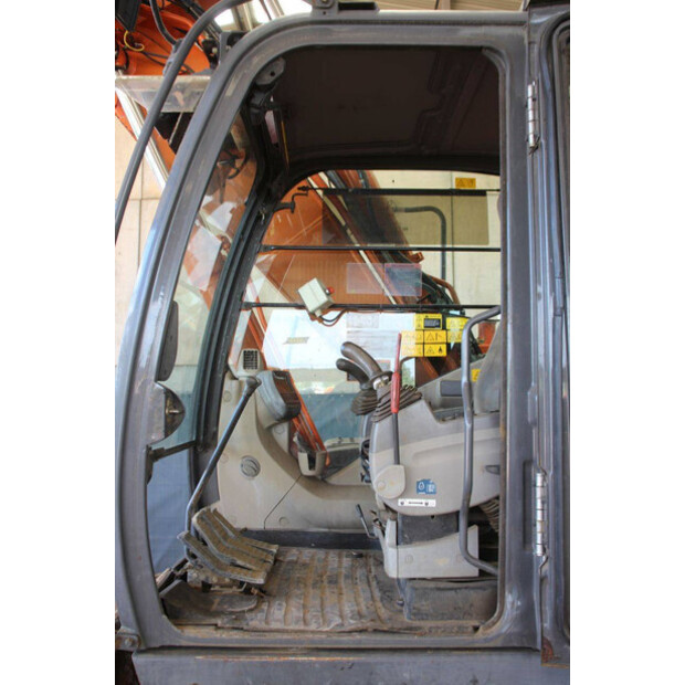 2009 هيتاشى ZX160LC-3-48592758