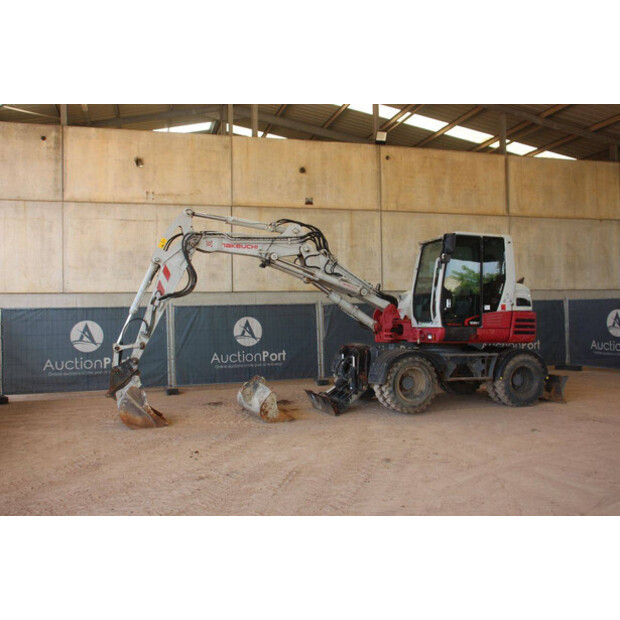2018 TAKEUCHI TB295W-48592872