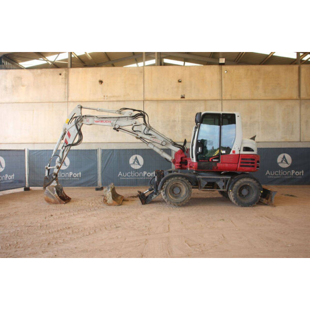 2018 TAKEUCHI TB295W-48592873