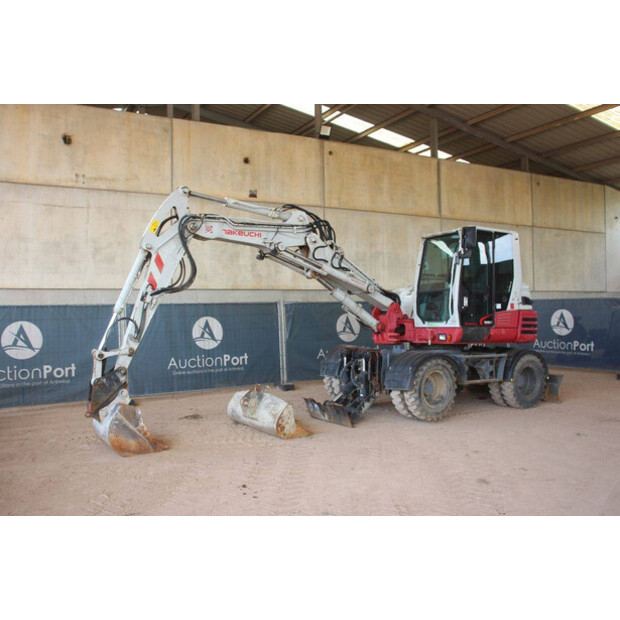 2018 TAKEUCHI TB295W-48592879