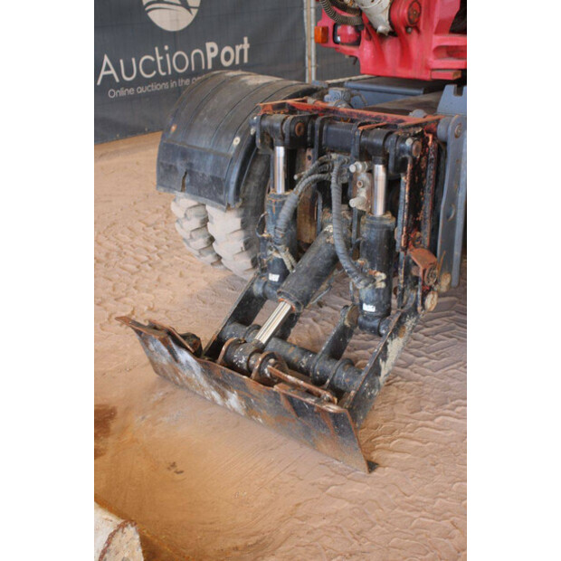 2018 TAKEUCHI TB295W-48592886