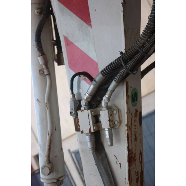 2018 TAKEUCHI TB295W-48592889