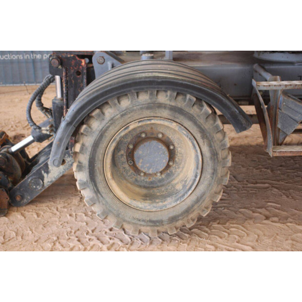 2018 TAKEUCHI TB295W-48592893