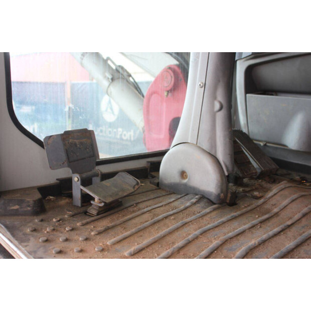 2018 TAKEUCHI TB295W-48592901