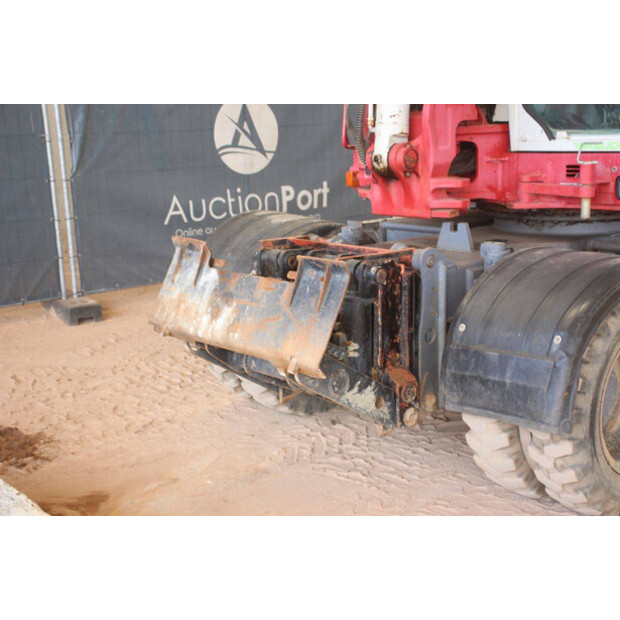 2018 TAKEUCHI TB295W-48592911