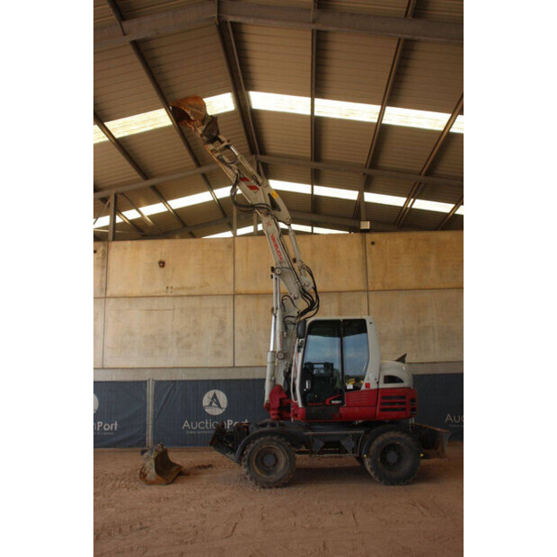 2018 TAKEUCHI TB295W-48592913