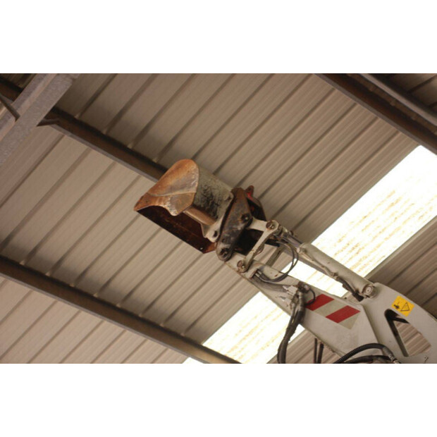 2018 TAKEUCHI TB295W-48592916