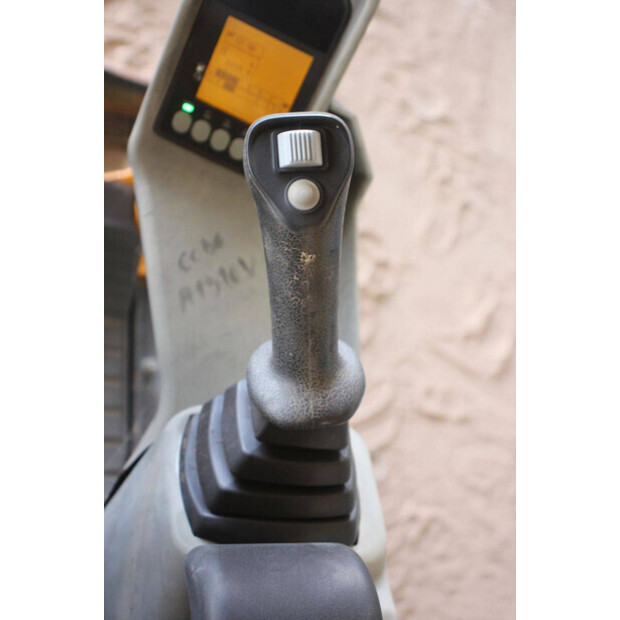 2019 YANMAR SV18-48593055