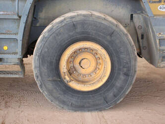 2007-liebherr-l556-1475100-48593188