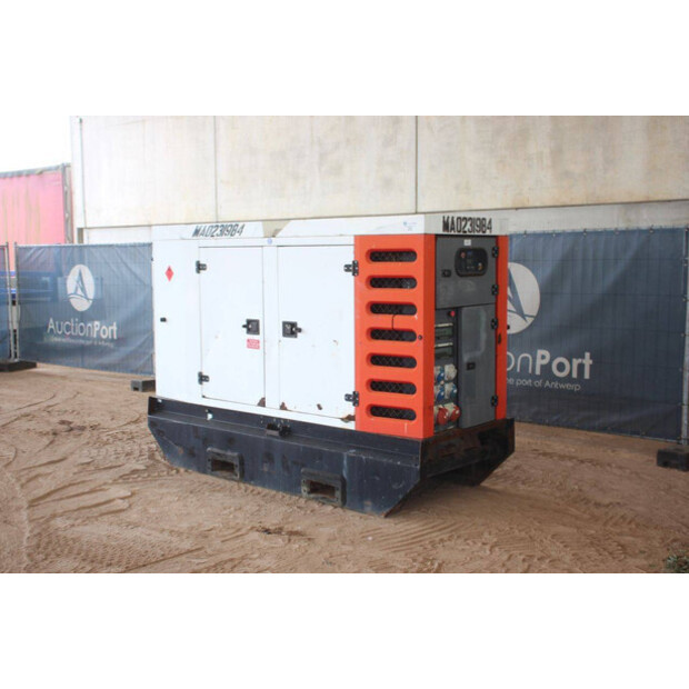 2011 Sdmo R90C3-48593263