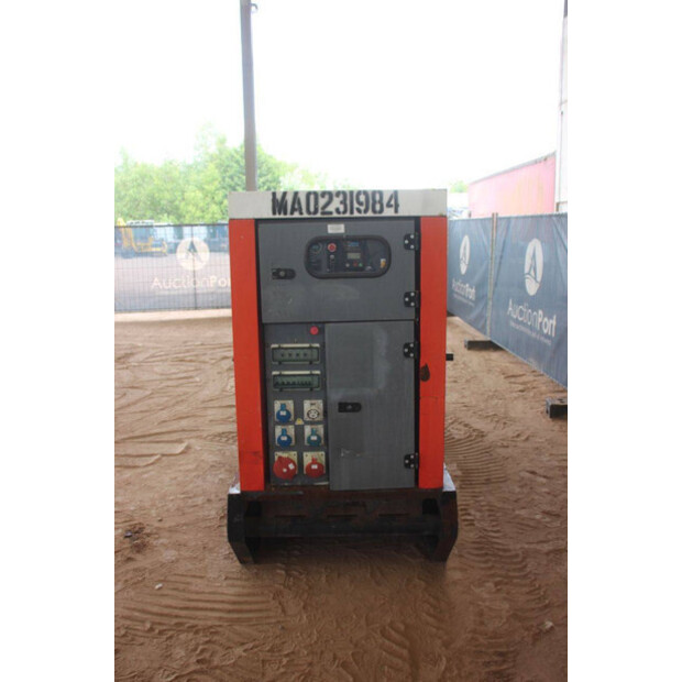 2011 Sdmo R90C3-48593264