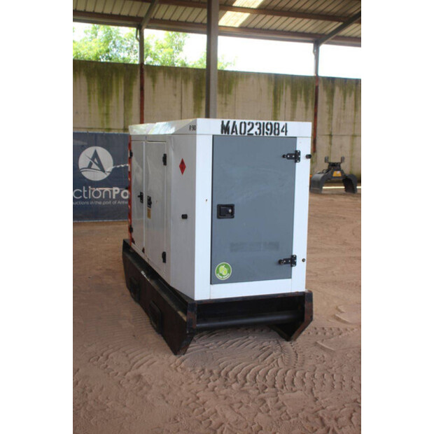 2011 Sdmo R90C3-48593266
